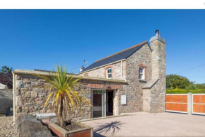 2 Bed Sandstone Residence
